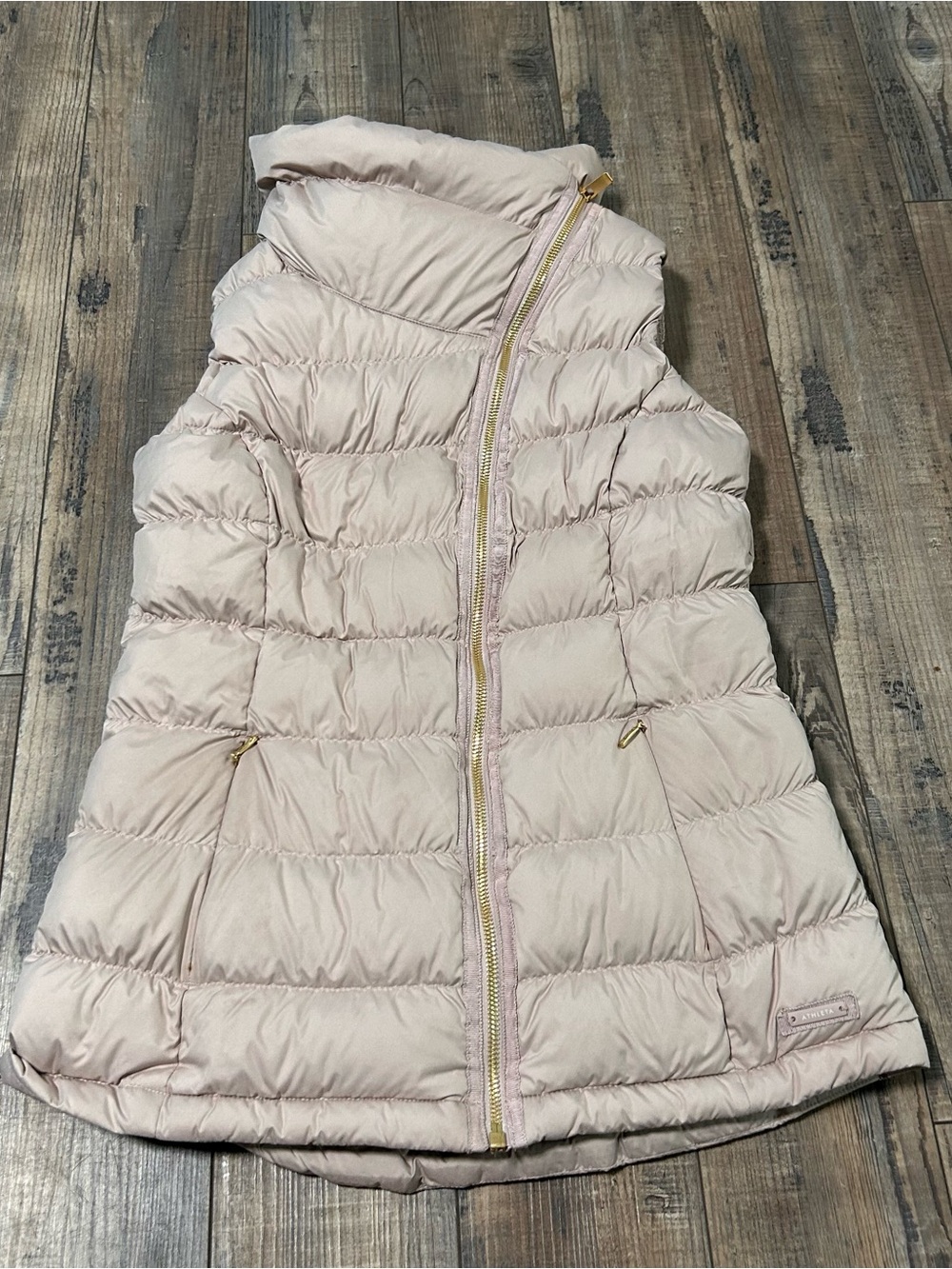 Athleta Downabout Puffer Vest Mauve Pink with Gold Zipper XS Goose Down